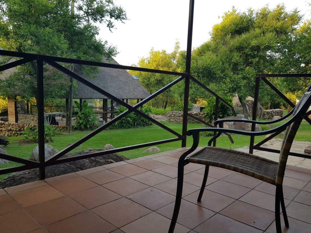 River Rock Lodge Parys Luaran gambar