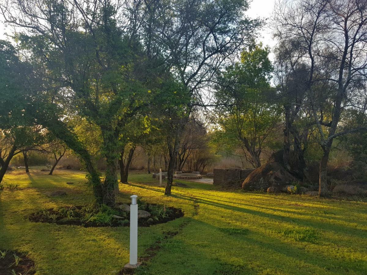 River Rock Lodge Parys Luaran gambar